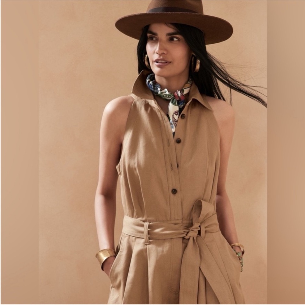 NWOT Banana Republic Camp Romper in Tan